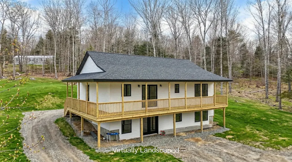 102 Noble Road Oxford ME 04270