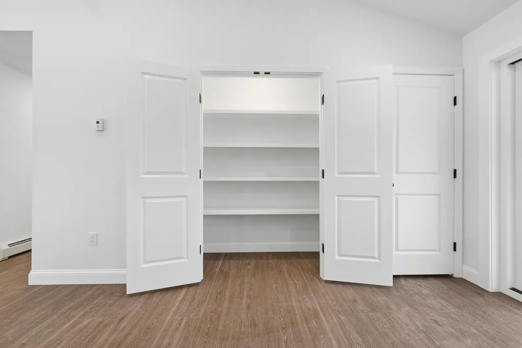 102 Noble Road Oxford ME 04270