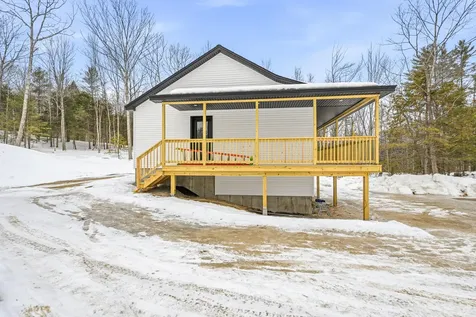 102 Noble Road Oxford ME 04270