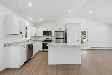 102 Noble Road Oxford ME 04270