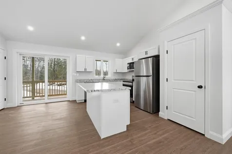 102 Noble Road Oxford ME 04270