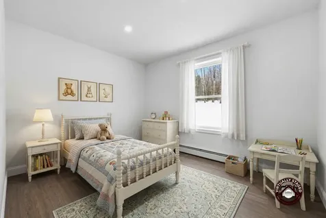102 Noble Road Oxford ME 04270