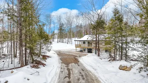 102 Noble Road Oxford ME 04270