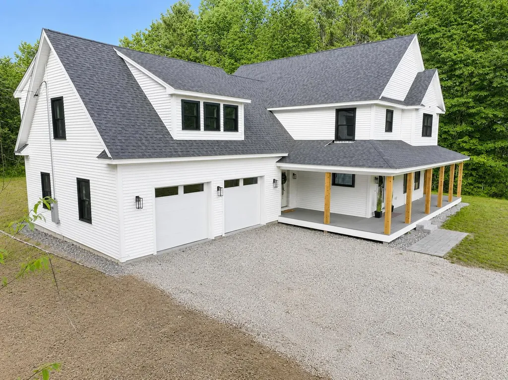 16 Piper Farm Road Brunswick ME 04011