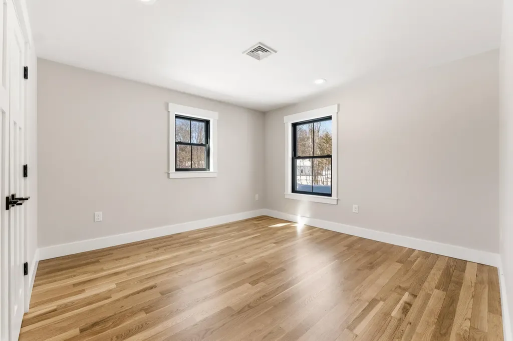 16 Piper Farm Road Brunswick ME 04011