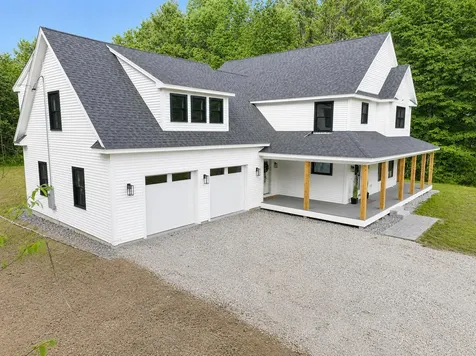 16 Piper Farm Road Brunswick ME 04011