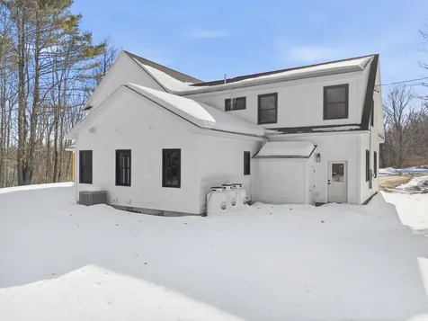 16 Piper Farm Road Brunswick ME 04011