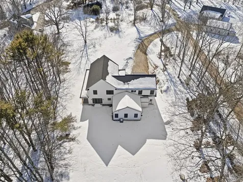 16 Piper Farm Road Brunswick ME 04011