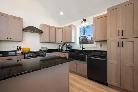 1431 Kennebec Road Hampden ME 04444
