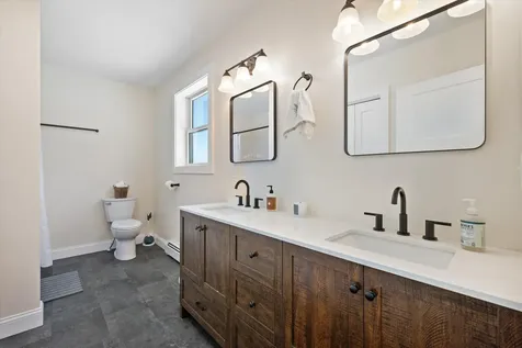 1431 Kennebec Road Hampden ME 04444