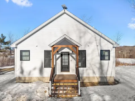 1431 Kennebec Road Hampden ME 04444