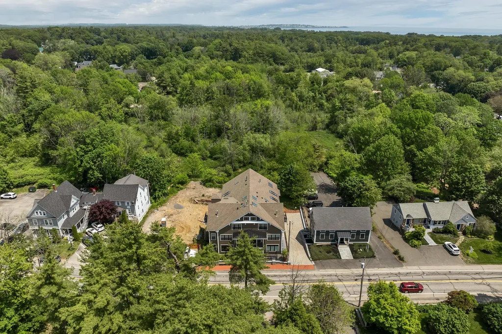 298 York Street York ME 03909