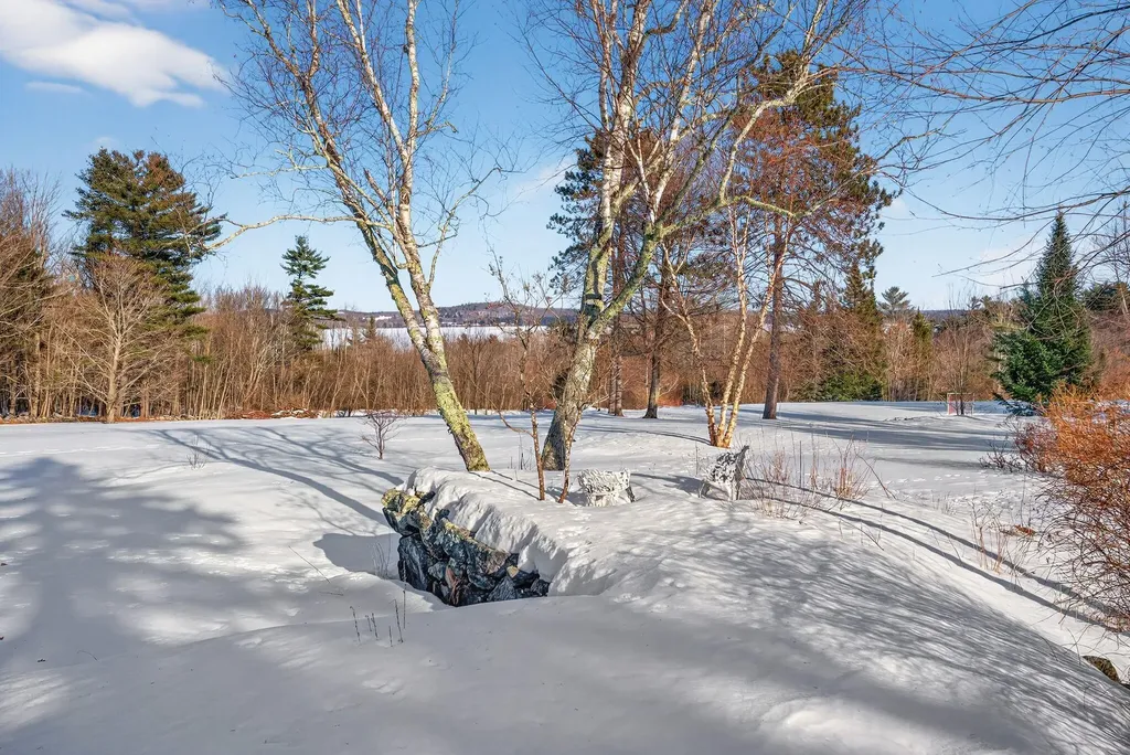 525 W Auburn Road Auburn ME 04210
