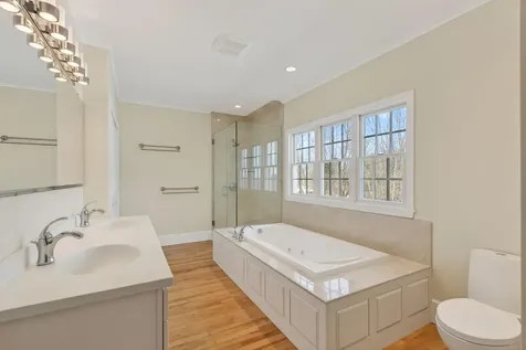 525 W Auburn Road Auburn ME 04210