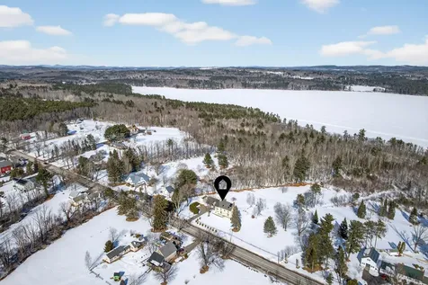525 W Auburn Road Auburn ME 04210