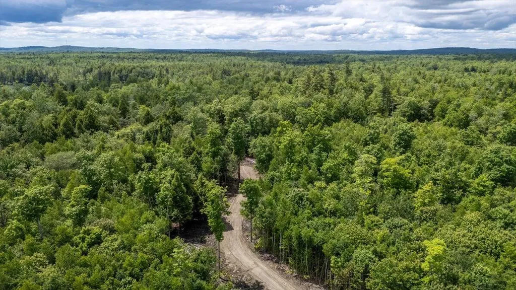 585 Waldoboro Road Washington ME 04574