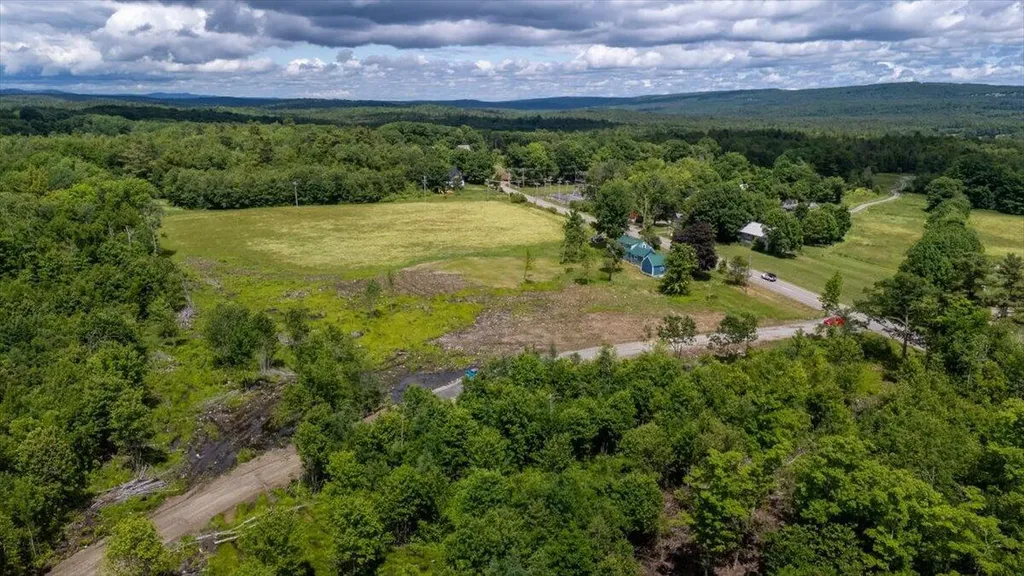 585 Waldoboro Road Washington ME 04574