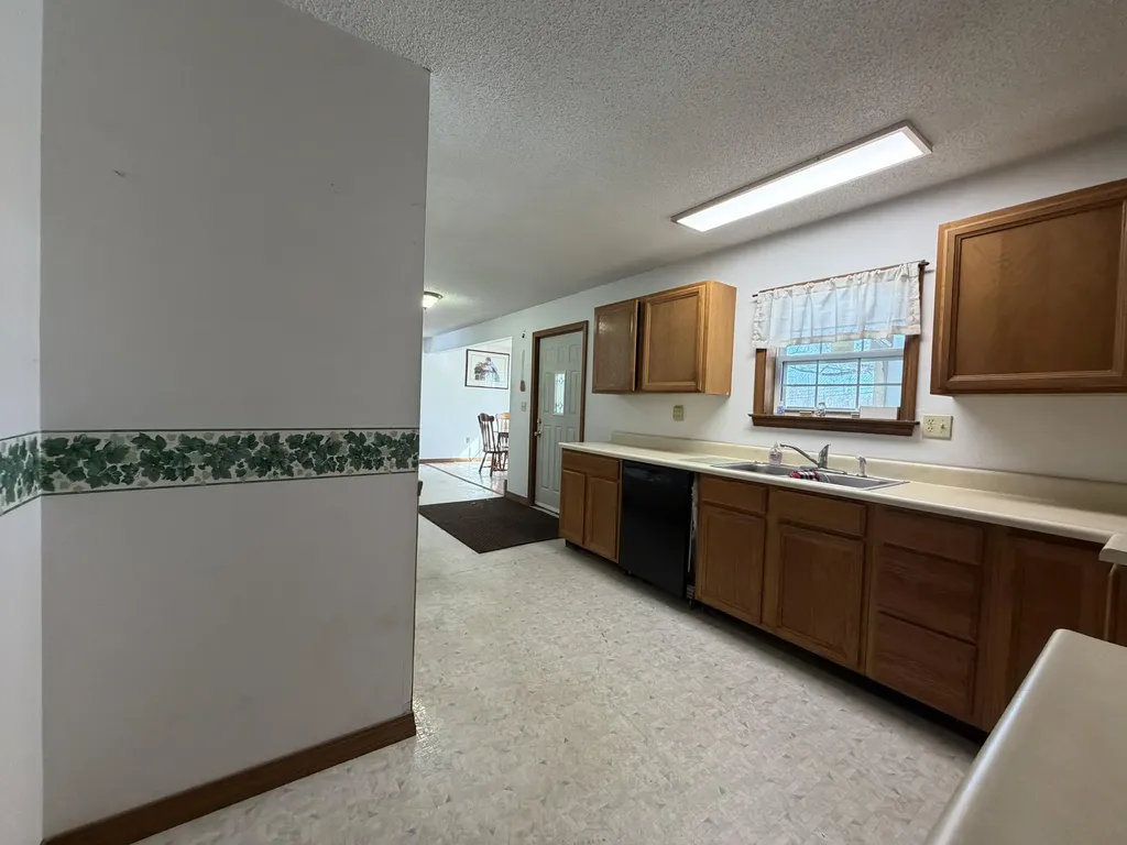 189 Phinney Farm Road Lincoln ME 04457