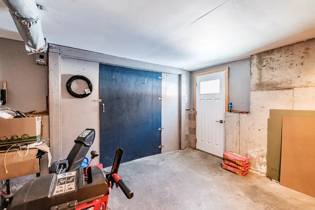 32 Leander Harmon Road Harrison ME 04040