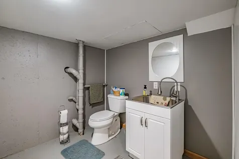 32 Leander Harmon Road Harrison ME 04040