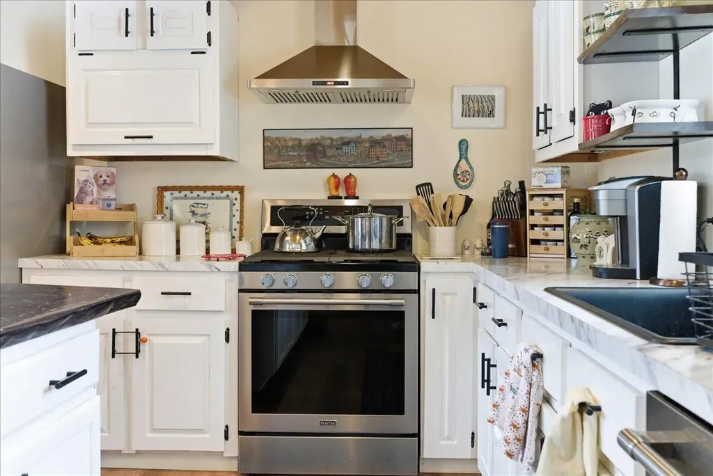 59 Vanner Road Washington ME 04574