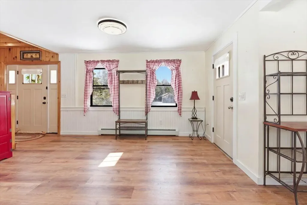 59 Vanner Road Washington ME 04574