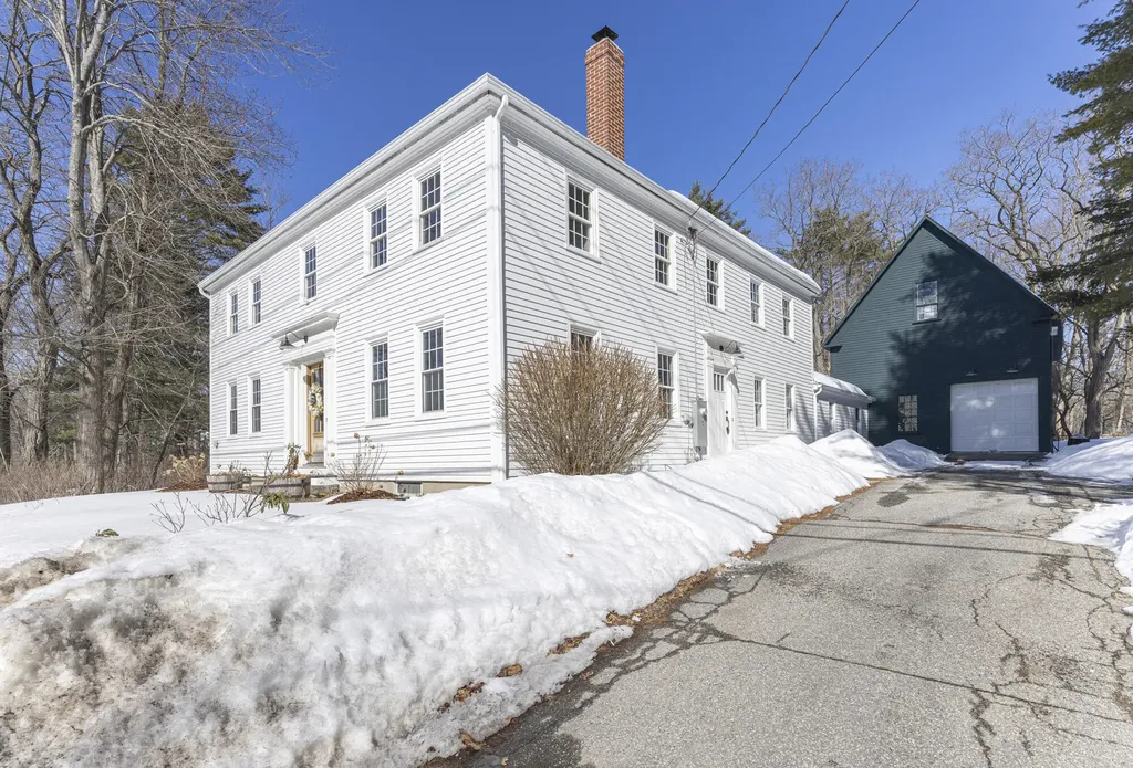 259 Falmouth Road Falmouth ME 04105