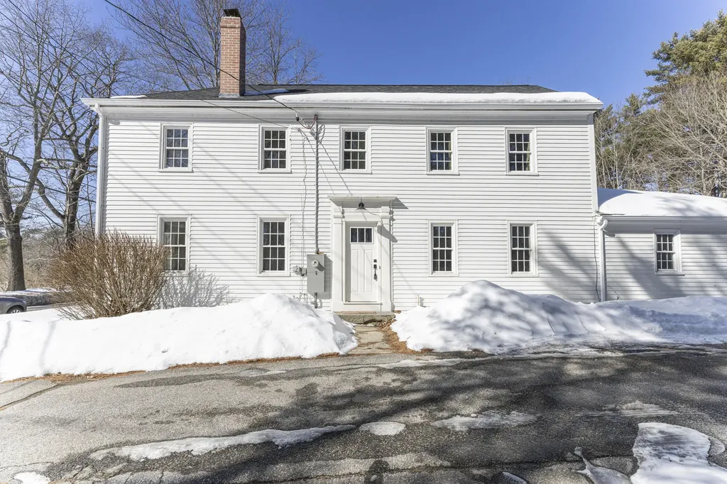 259 Falmouth Road Falmouth ME 04105