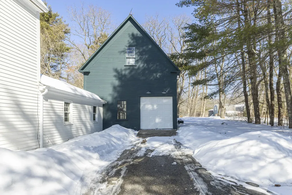 259 Falmouth Road Falmouth ME 04105