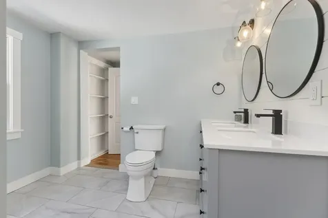 259 Falmouth Road Falmouth ME 04105