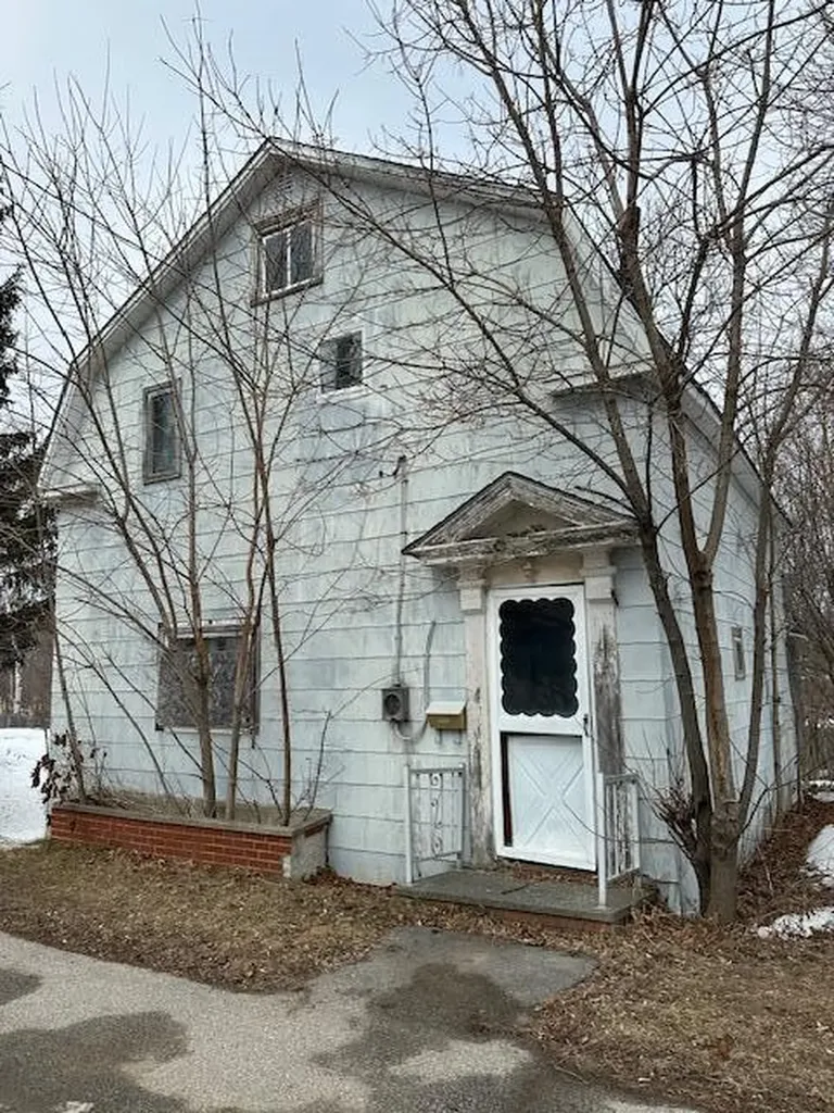 36 Hayes Street Old Town ME 04468