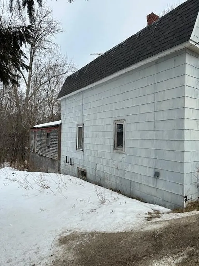 36 Hayes Street Old Town ME 04468