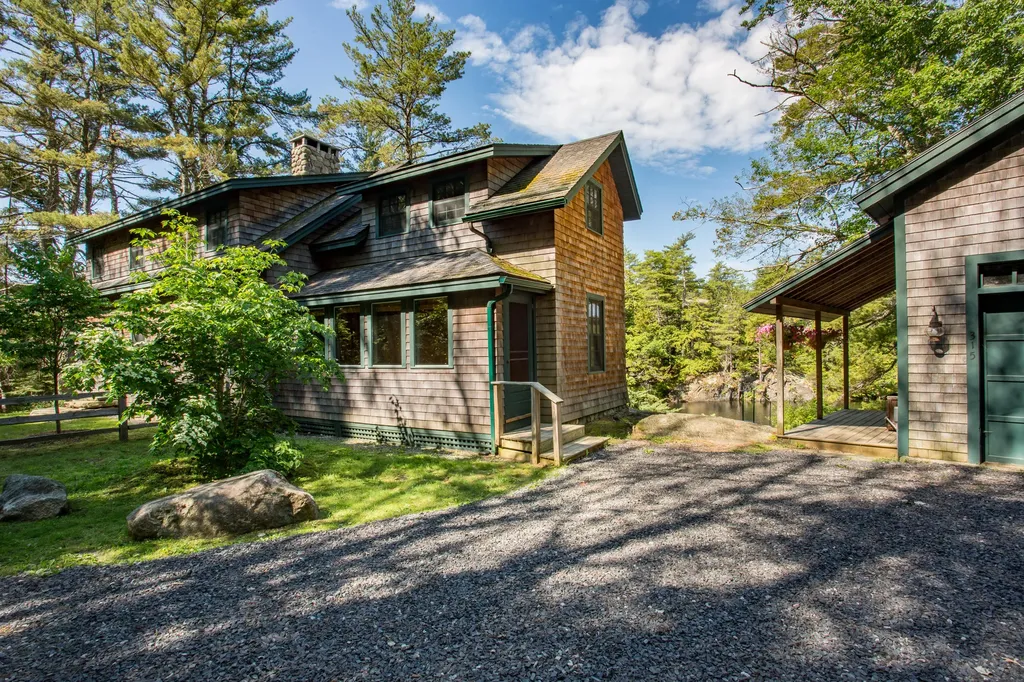 315 Beaucaire Avenue Camden ME 04843