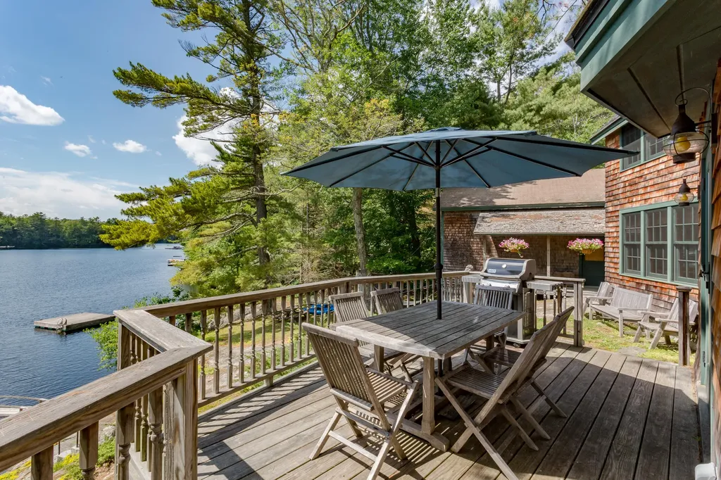 315 Beaucaire Avenue Camden ME 04843