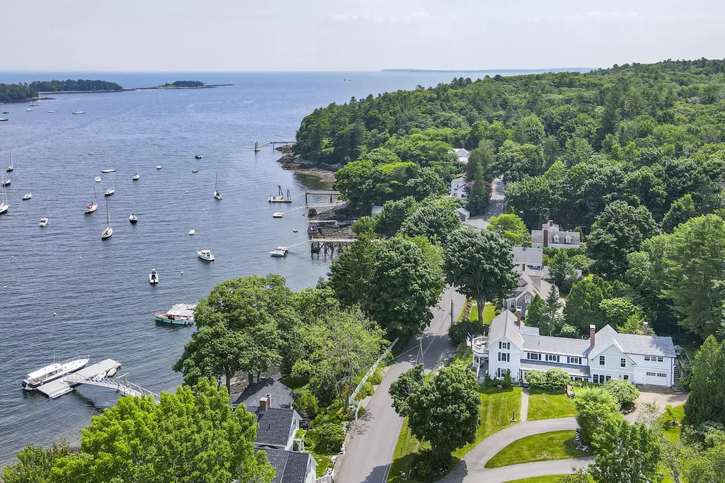 48 Sea Street Rockport ME 04856