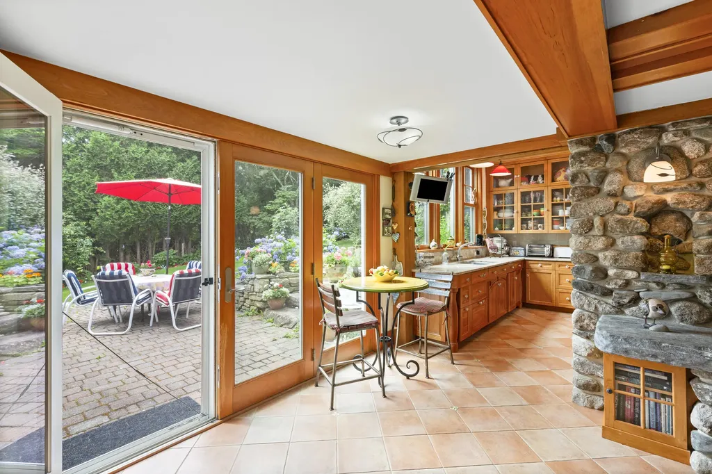 48 Sea Street Rockport ME 04856