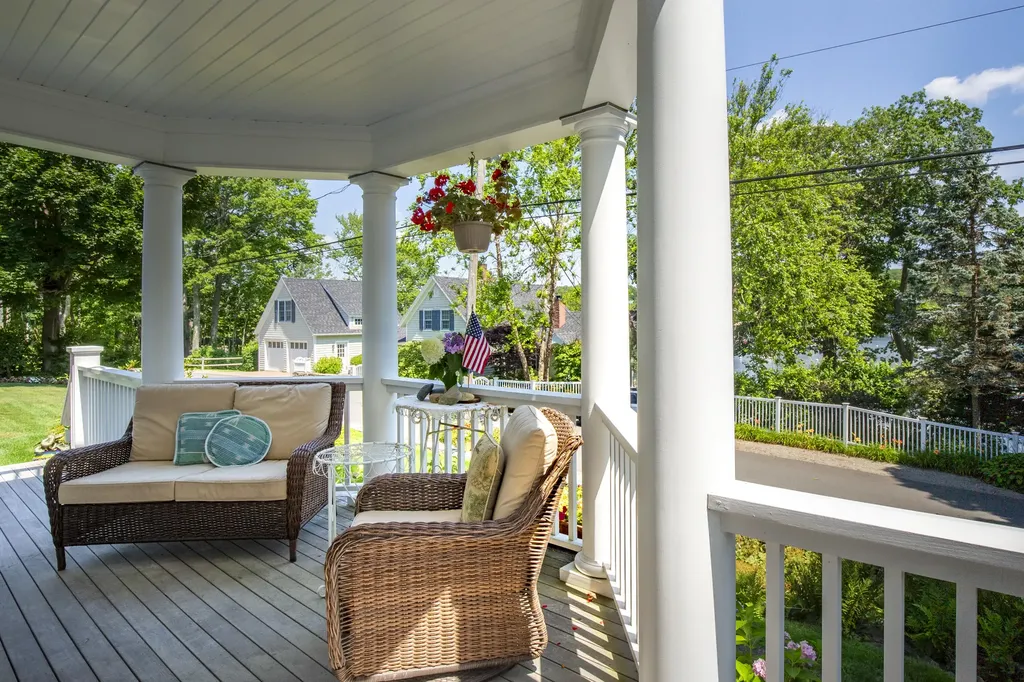 48 Sea Street Rockport ME 04856