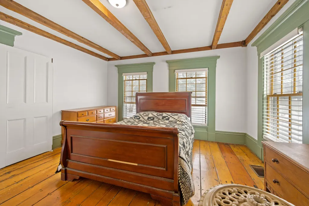 845 River Road Orrington ME 04474