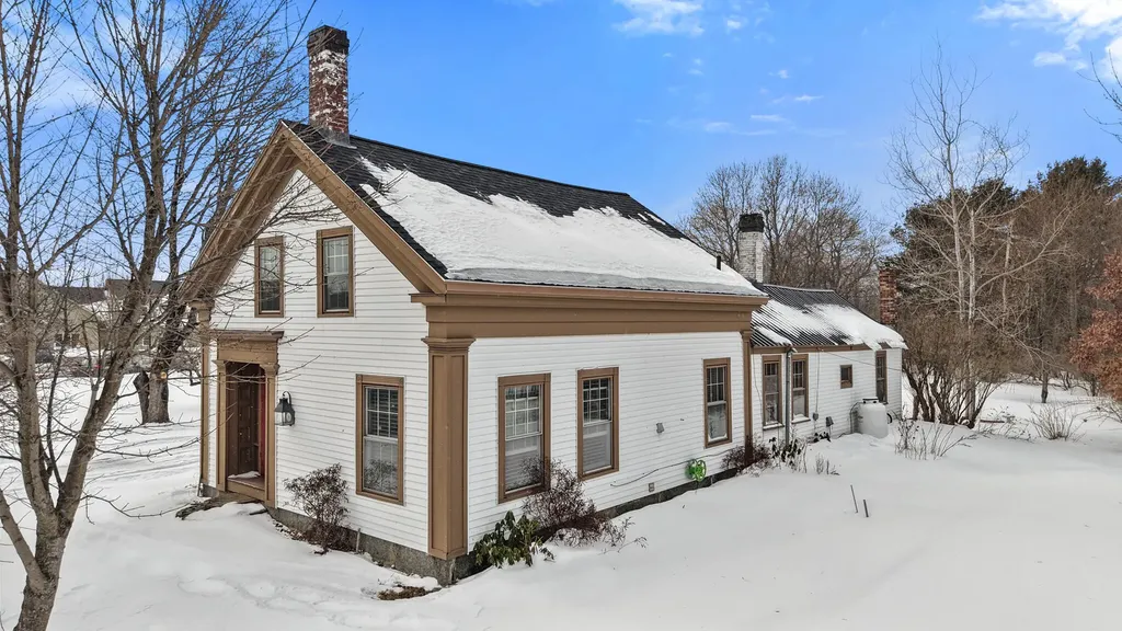 845 River Road Orrington ME 04474