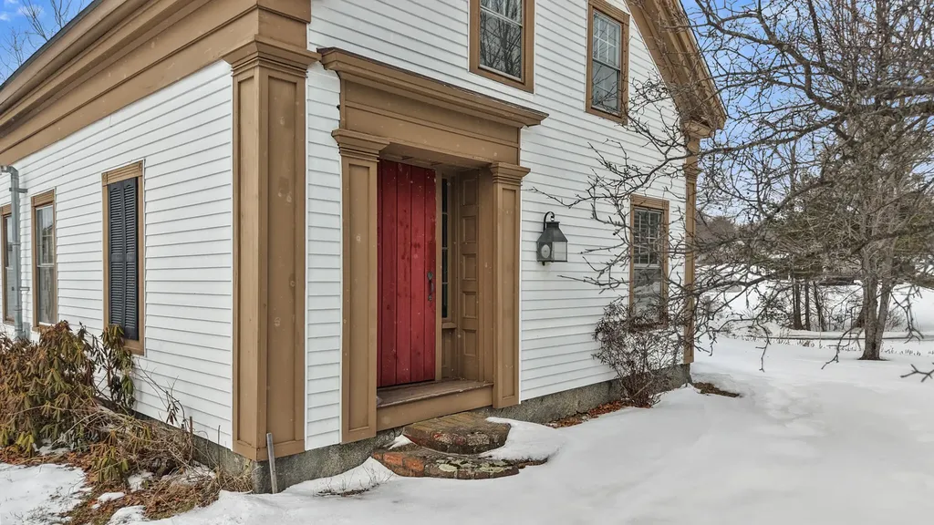 845 River Road Orrington ME 04474