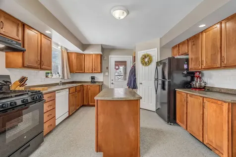 313 East Road Bradford ME 04410