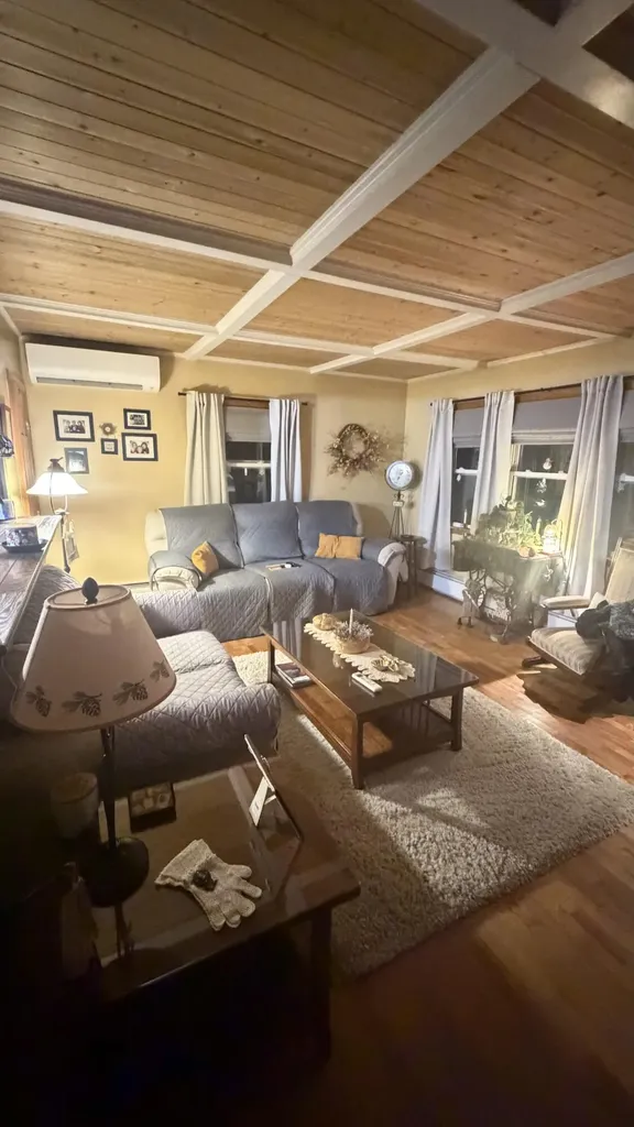 18 Winter Street Millinocket ME 04462