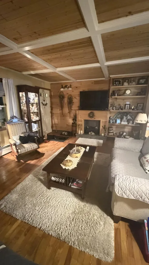 18 Winter Street Millinocket ME 04462