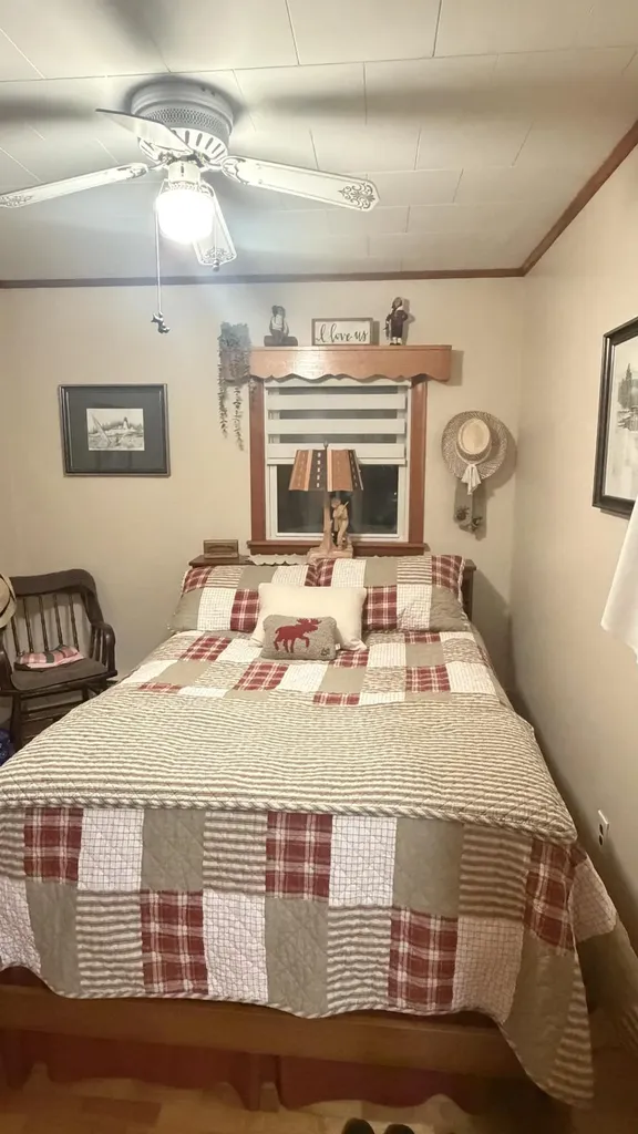 18 Winter Street Millinocket ME 04462