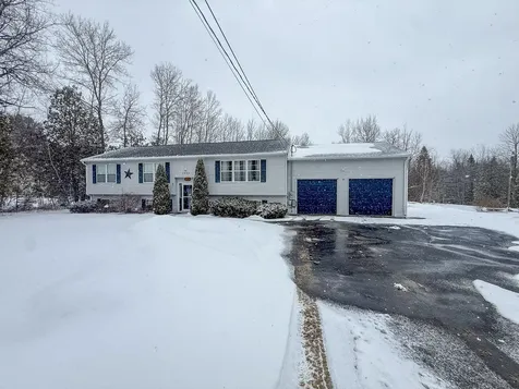 2094 Glenwood Avenue Hermon ME 04401