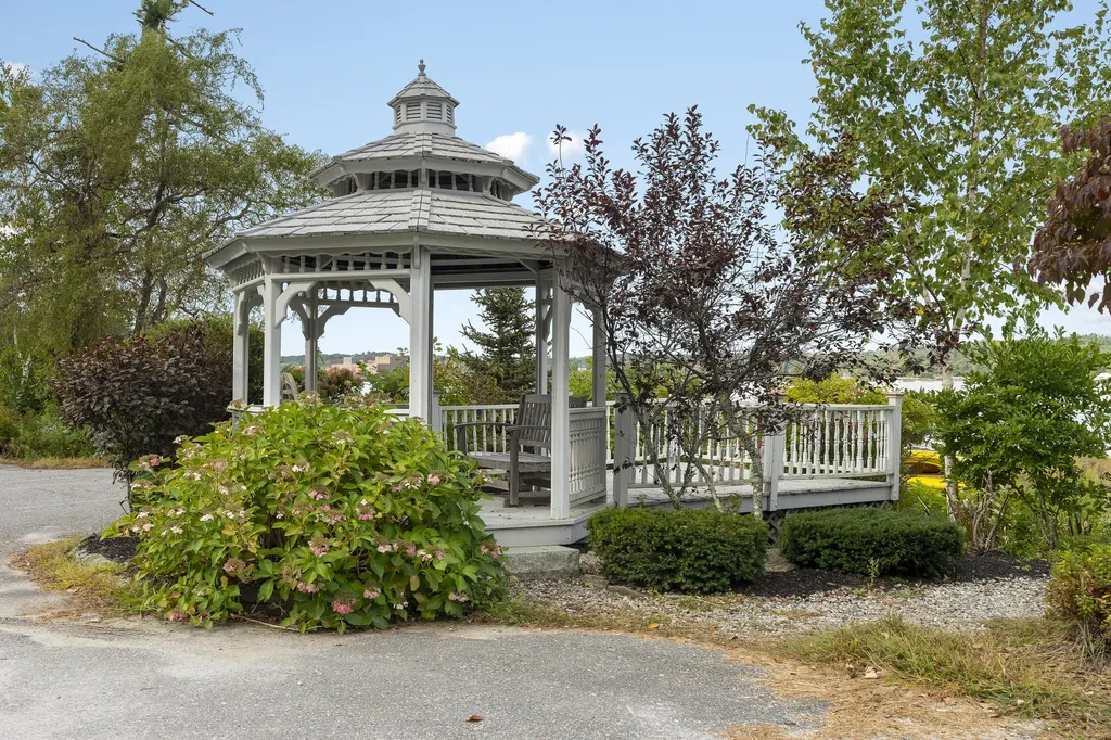 304 Eddy Road Edgecomb ME 04556