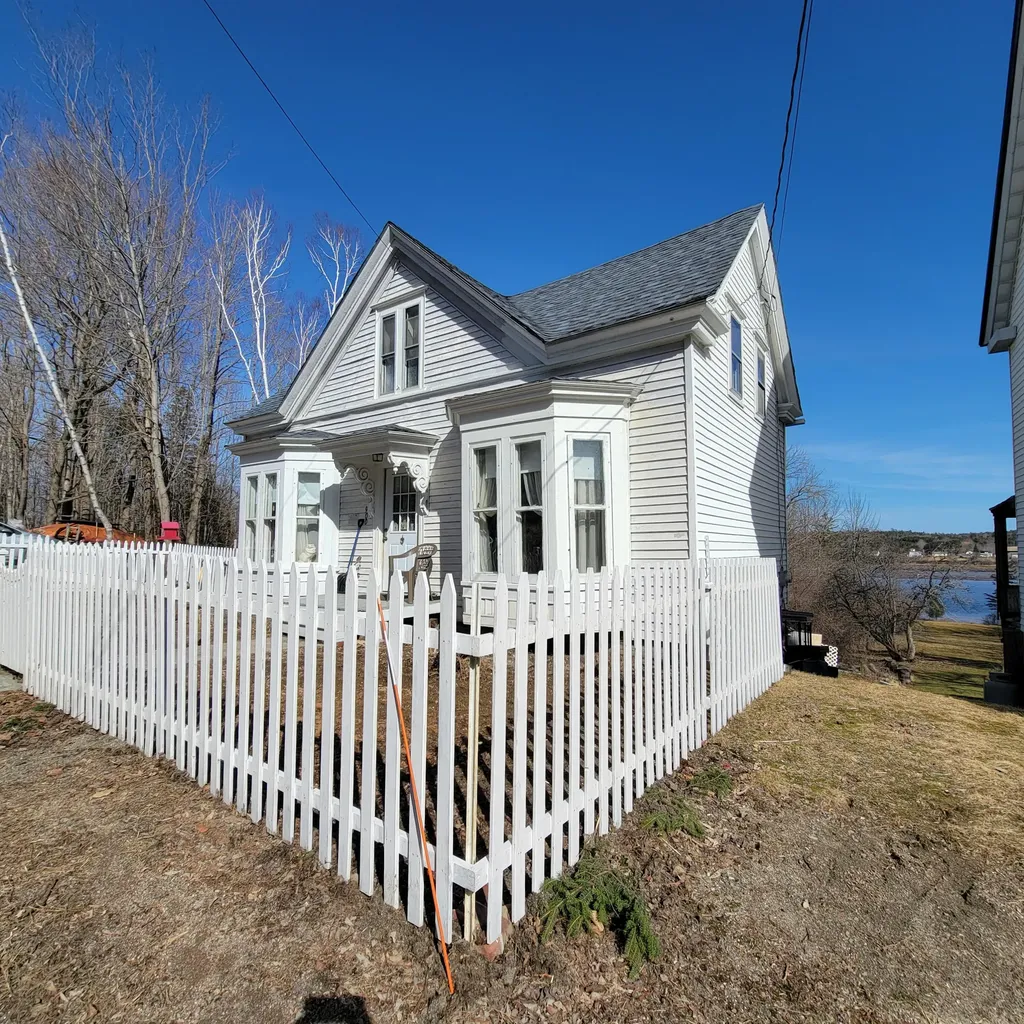 900 Main Street Calais ME 04619