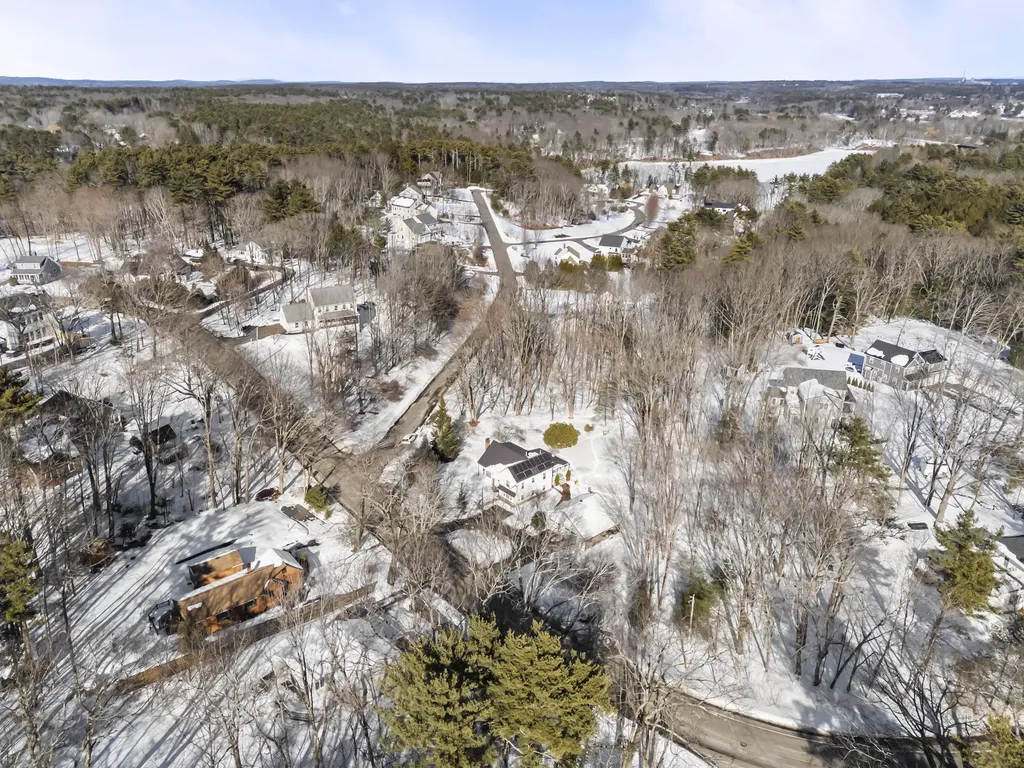 47 Pleasant Hill Road Falmouth ME 04105