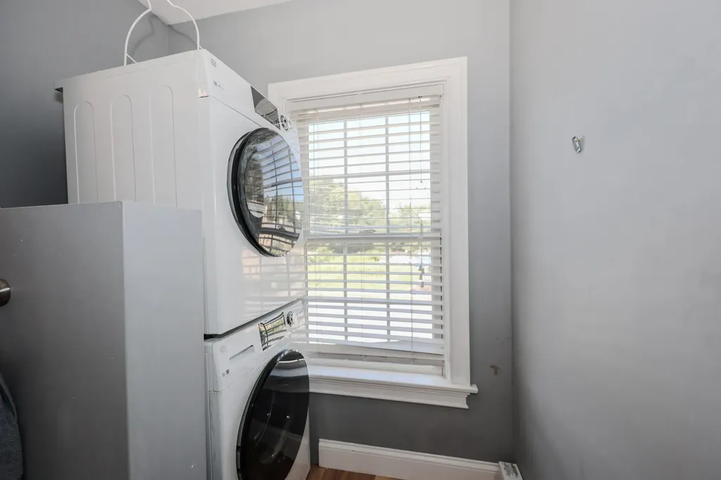 30 York Street Kennebunk ME 04043