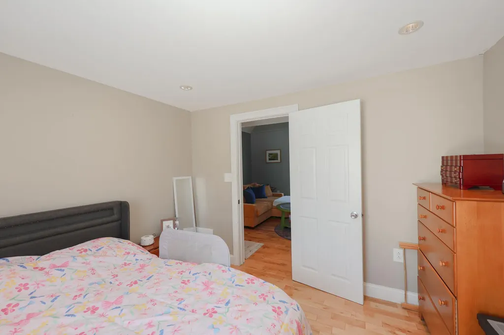 30 York Street Kennebunk ME 04043